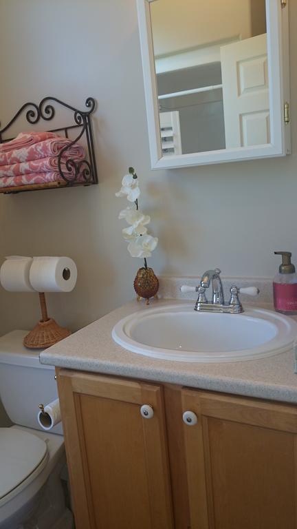 Bluewaters Retreat Bachelor Unit *